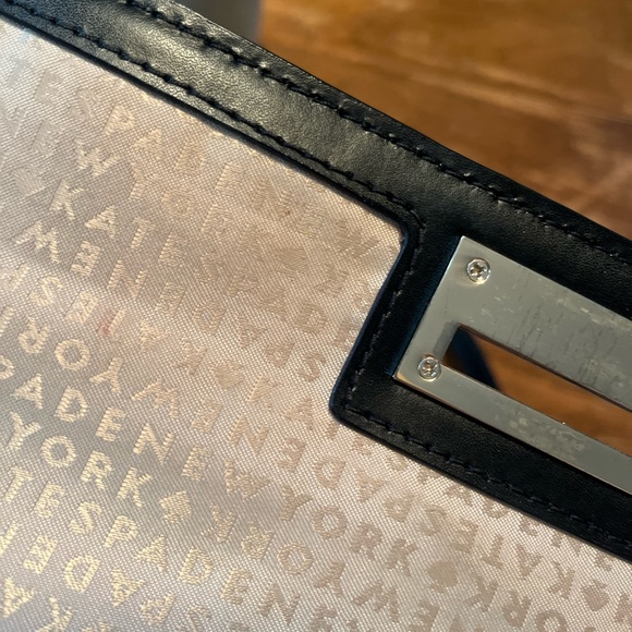 Impeccable Kate Spade satchel $195 - Picture 7 of 12